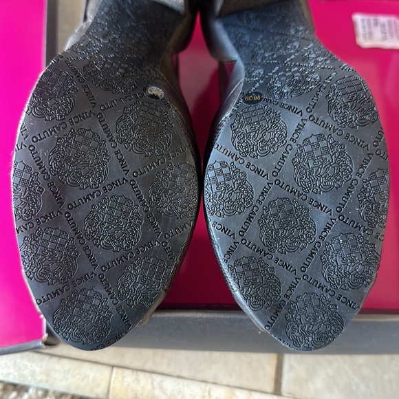 Vince Camuto Gabby Heel - Picture 7 of 10